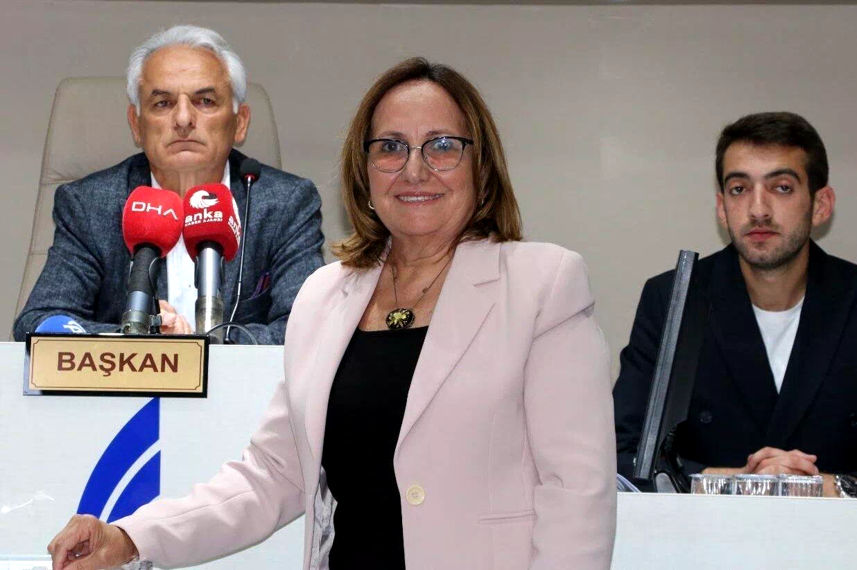 Güzelbahçe Belediyesi’nde Başkanvekili Ayşe Akın oldu