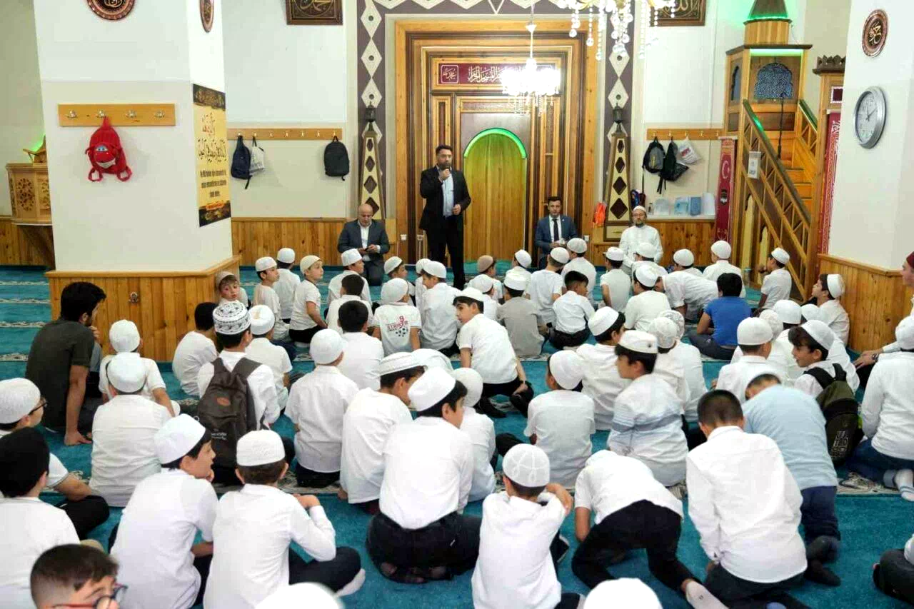 Hafızlık Temel Eğitimi Programı devam ediyor