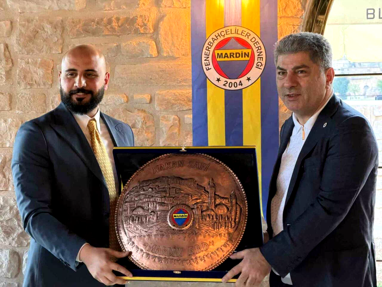 Hakan Safi: “Fenerbahçe’nin olmazsa olmazı, kendi yerinde stadını 65 bin kişiye çıkarmasıdır”
