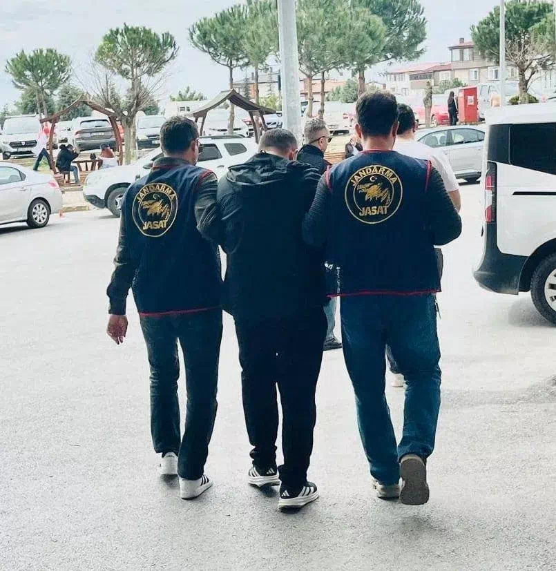 Hakkında 11 suç kaydı bulunan şahıs Kocaeli’nde yakalandı!