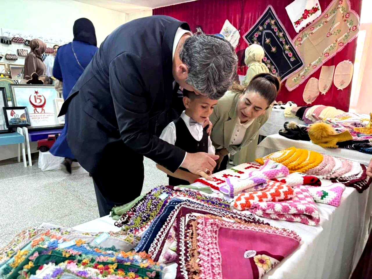 Halk Eğitim kursiyerlerinin eserleri görücüye çıktı