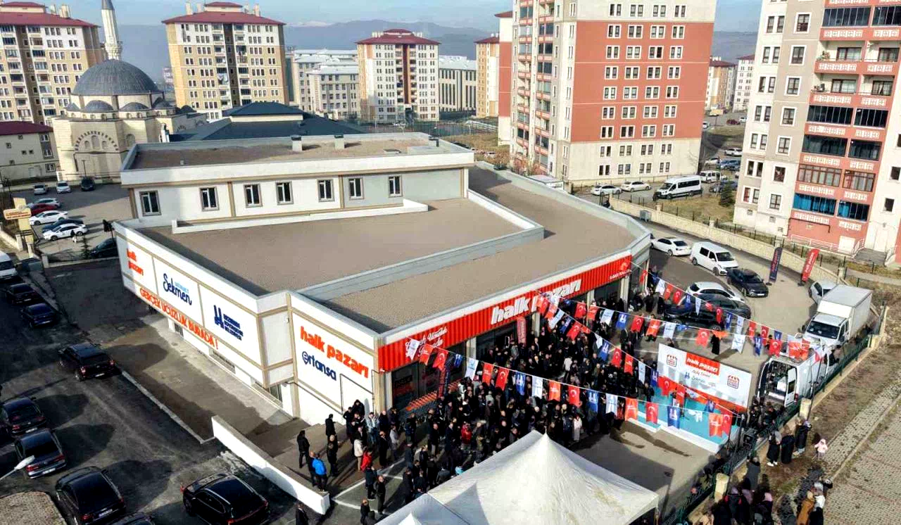 Halk Pazarı’nın 9’ncu şubesi Toki’lerde açıldı