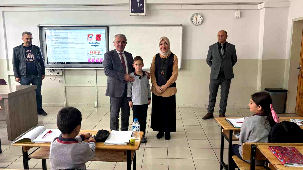 Hayat kurtaran öğretmene tebrik ziyareti