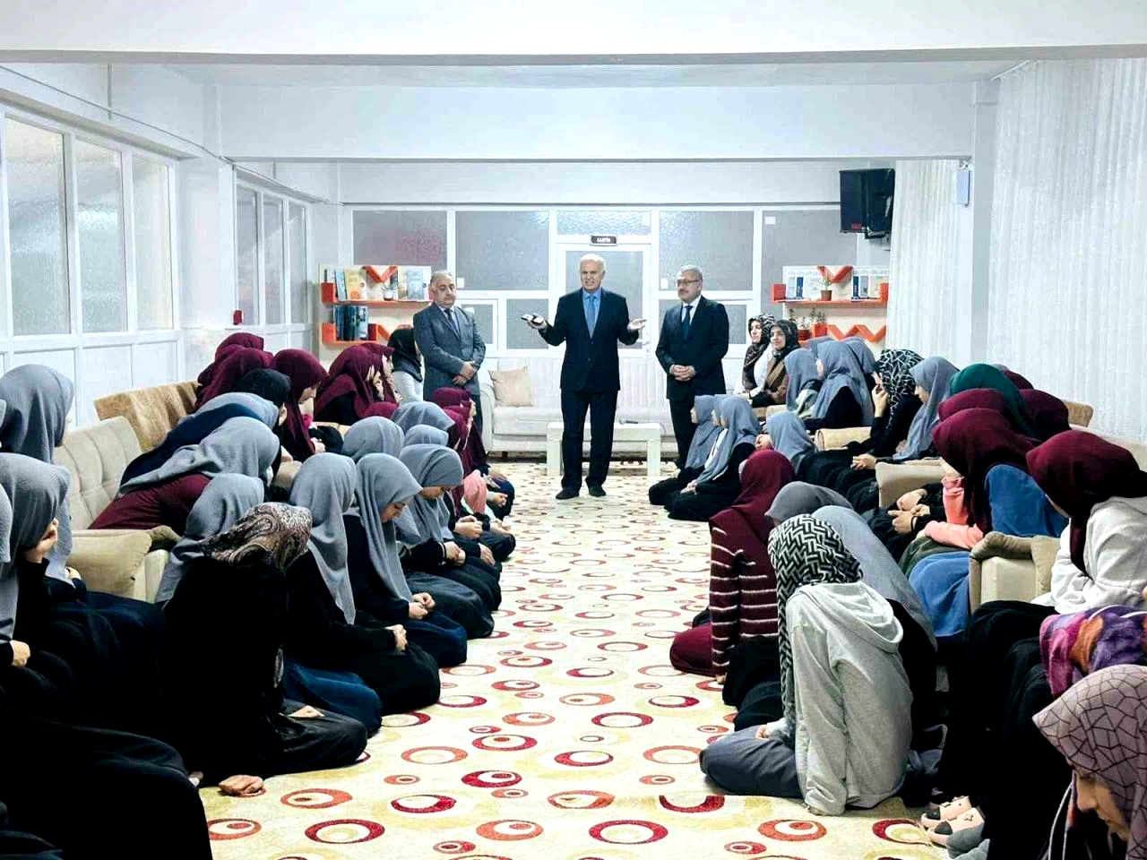 Hazırlar’dan Kur’an Kursu ve Daru’l Huffaz’ına ziyaret