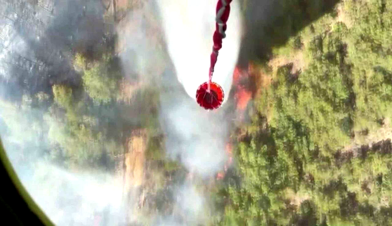 Helikopterden kaydedilen görüntü yangının boyutunu gözler önüne serdi