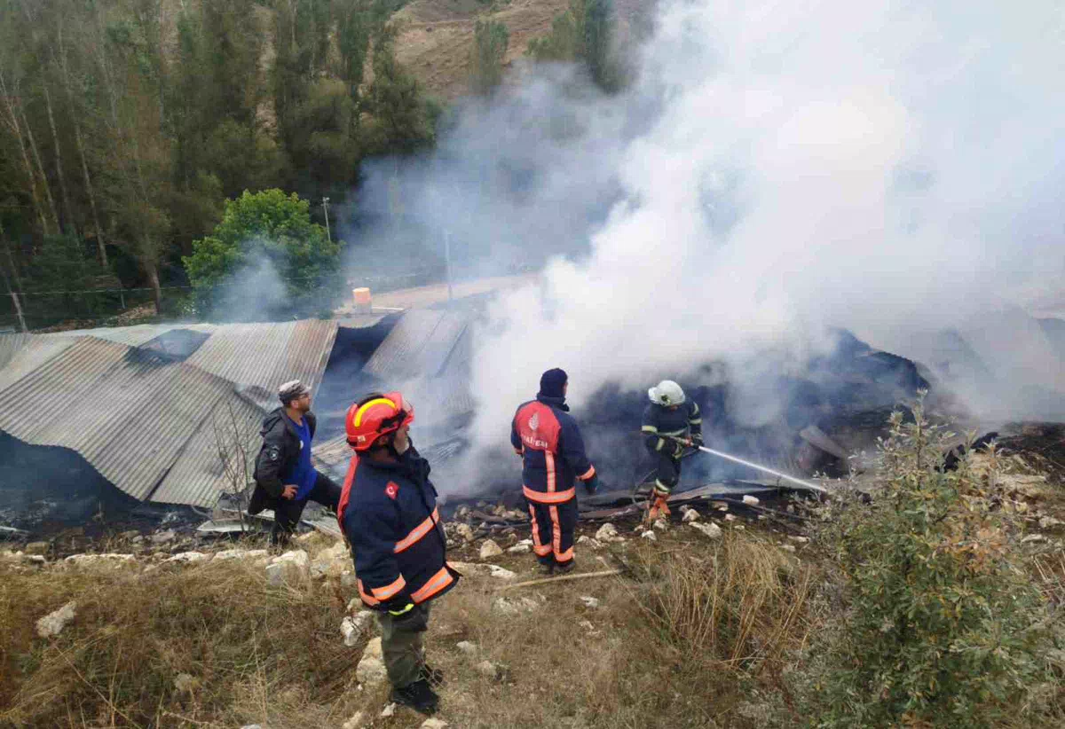Heybetepe köyünde çıkan yangın söndürüldü