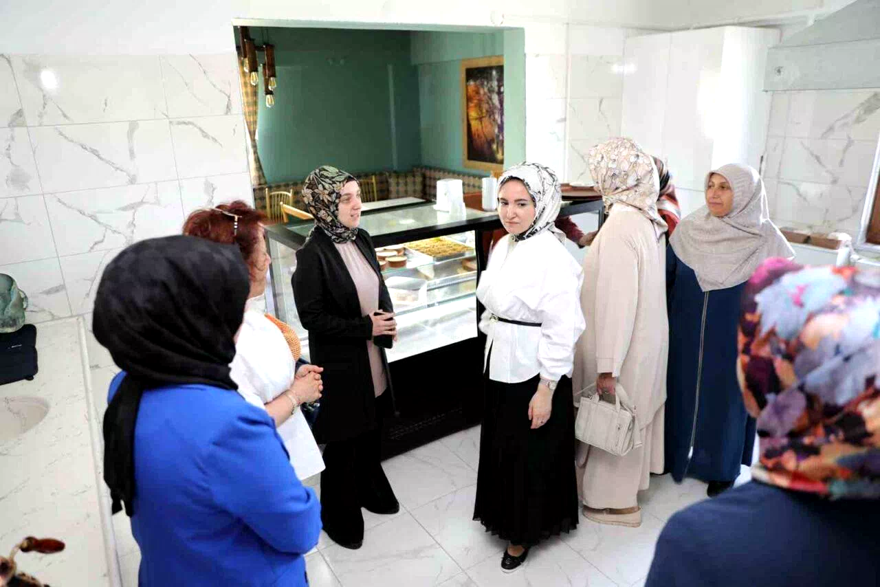 Hünerli Eller Kadın Kooperatifi’nin el emeği lezzetleri incelendi
