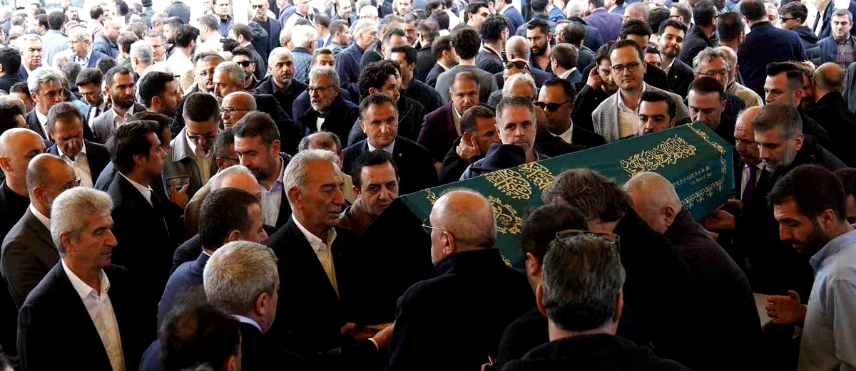 İbrahim Hatipoğlu’nun babası Münir Mustafa Hatipoğlu son yolculuğuna uğurlandı