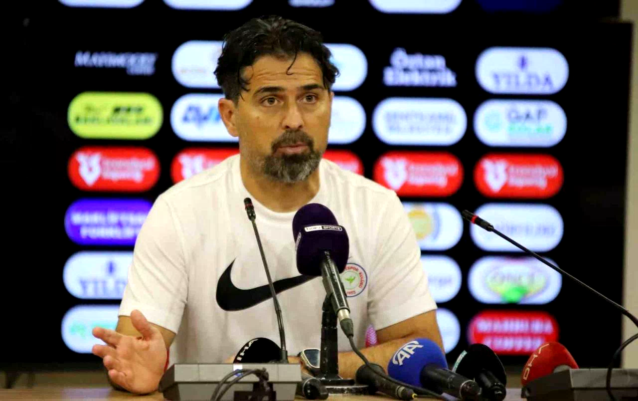 İlhan Palut: “Sahadaki görüntüye göre beraberliğin ideal bir sonuç olduğunu söyleyebilirim”