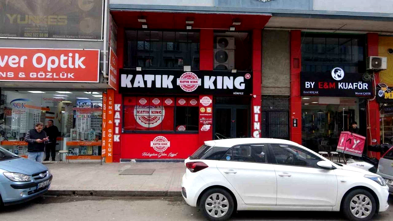 İlk duruşması görülen 999 kişinin zehirlendiği ’döner skandalı’ davası ertelendi