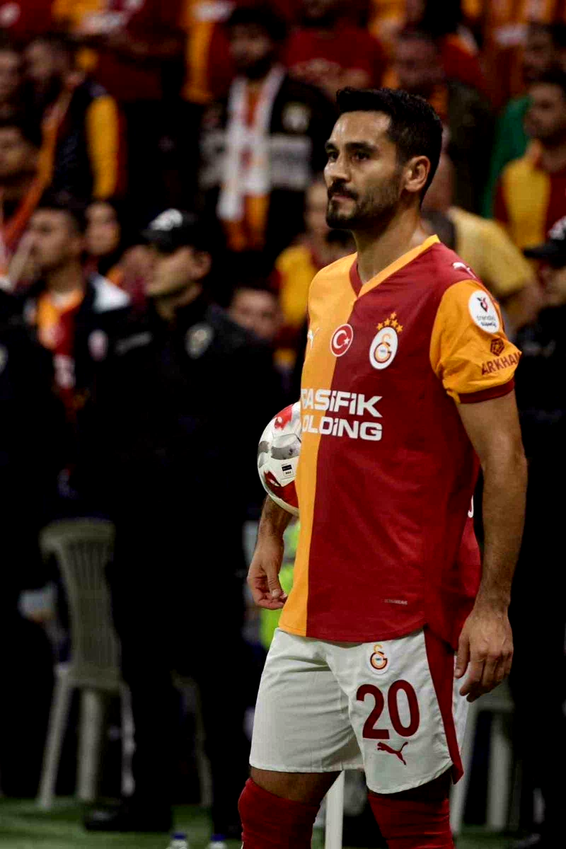 İlkay Gündoğan ilk golünü derbide attı