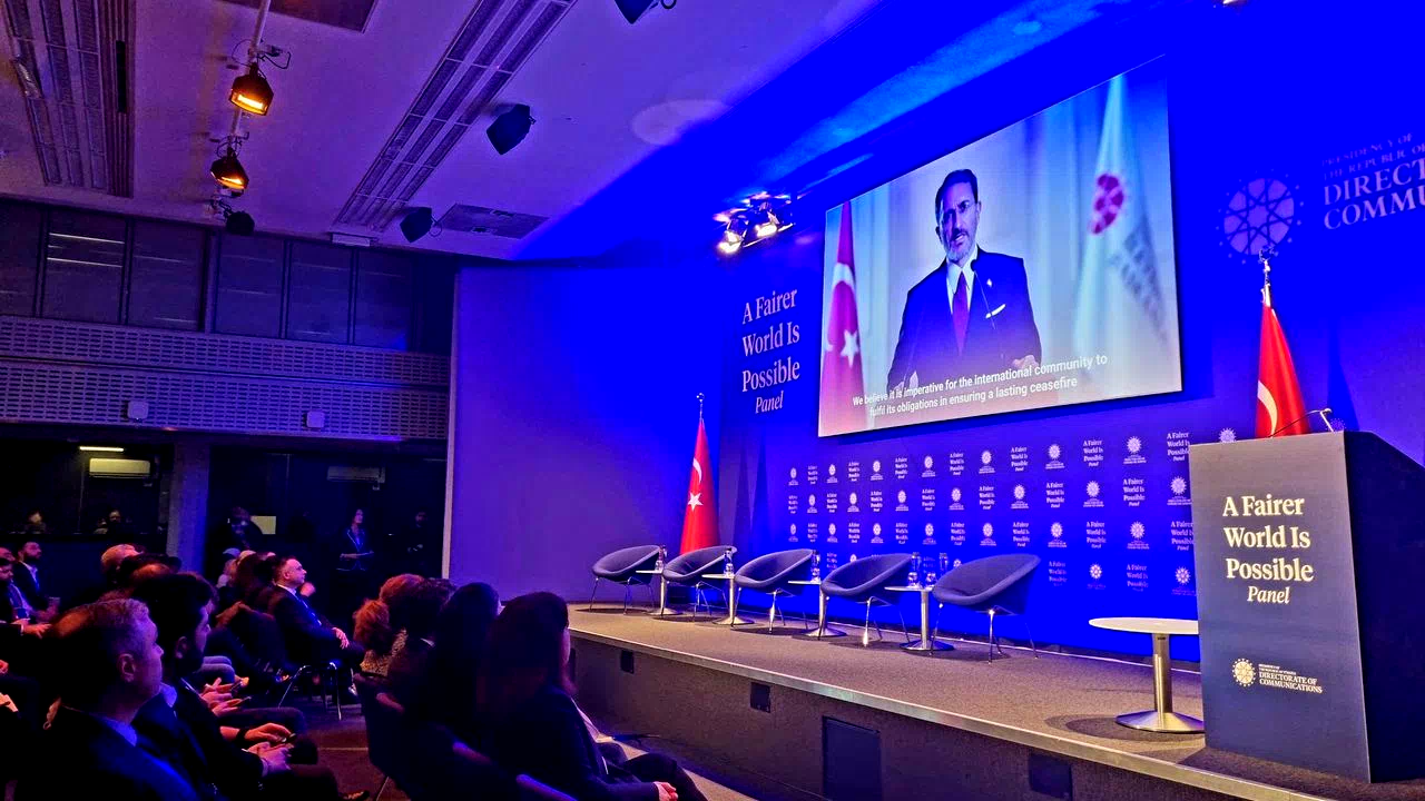 İngiltere’de “Daha Adil Bir Dünya Mümkün” paneli