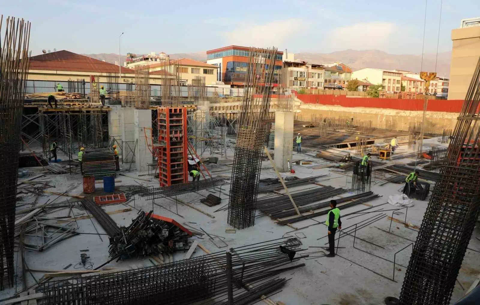 İnşaat üretimi yıllık yüzde 12,7 arttı