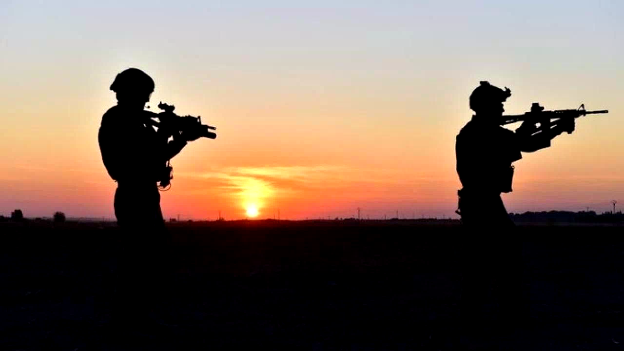 Irak ve Suriye'nin kuzeyinde operasyon: 3 terörist etkisiz