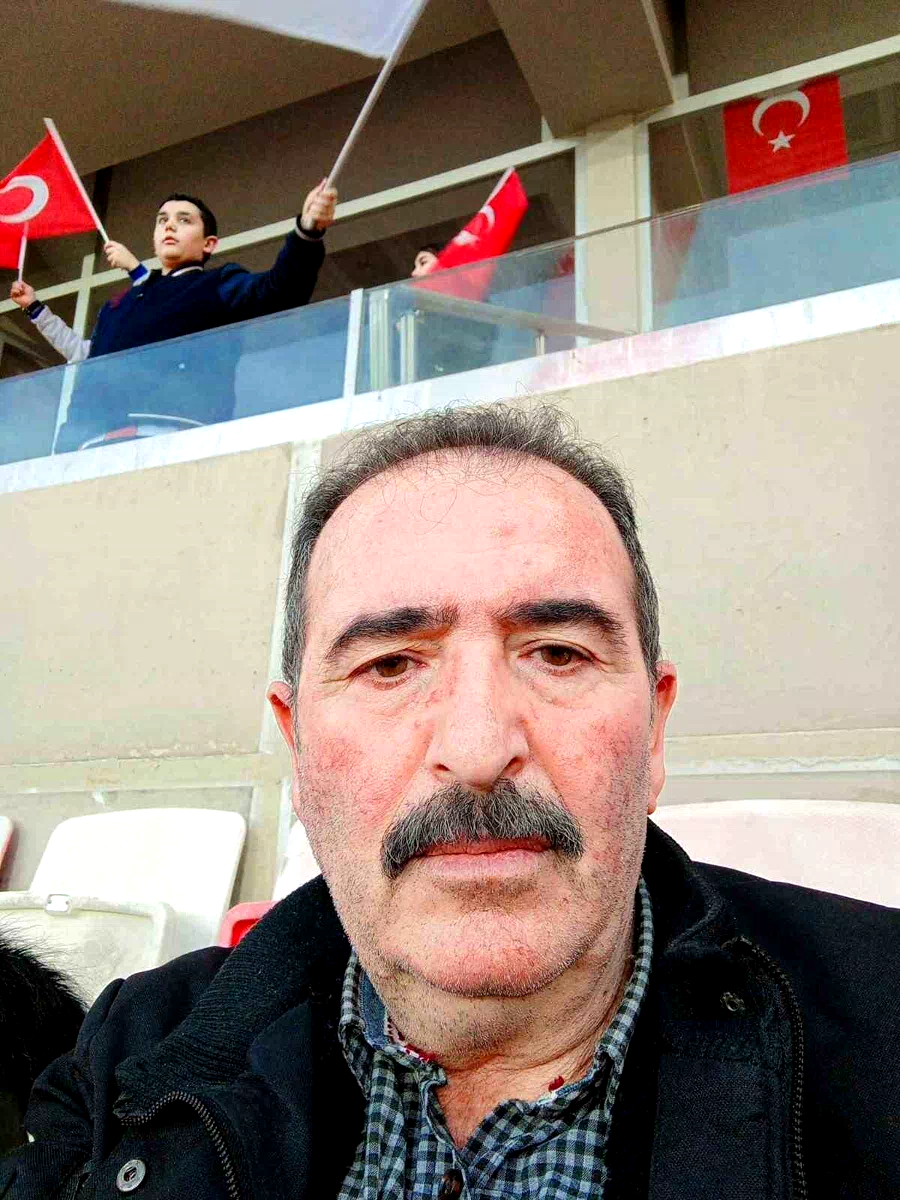 İş makinesinin altında kalan operatör hayatını kaybetti