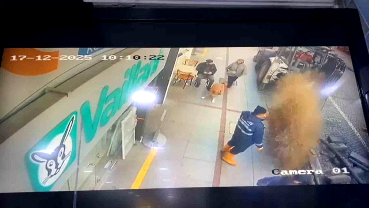 İshale hattı patlayınca tazyikli su etrafa saçıldı