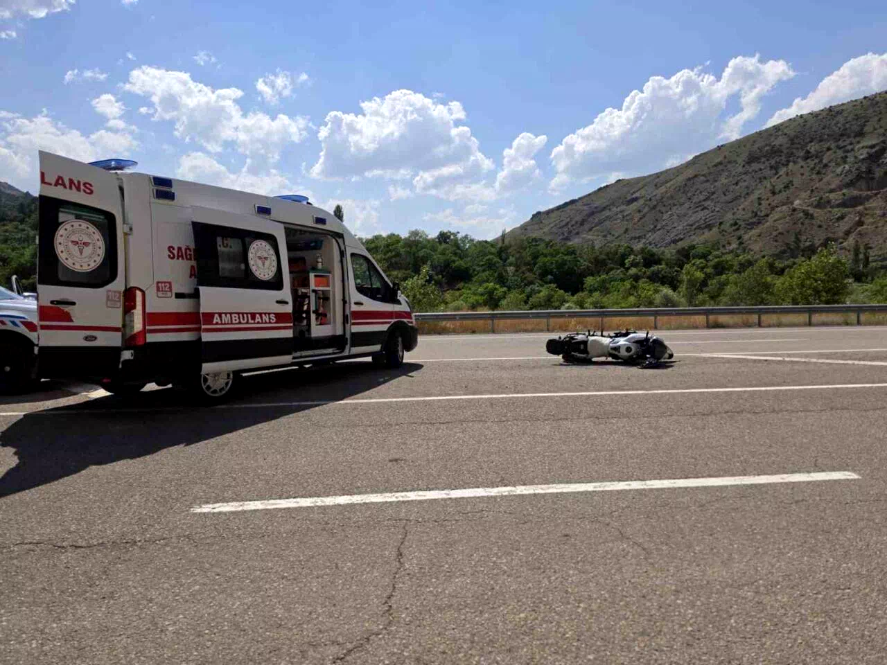 İspir’de motosiklet kazası: 1 Yaralı