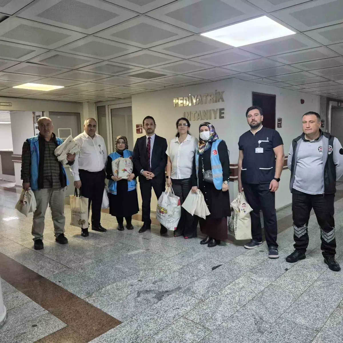 İyilik Ziyareti: Erzurum’da Hastanelerde Tedavi Gören Çocuklara Bayram Hediyesi