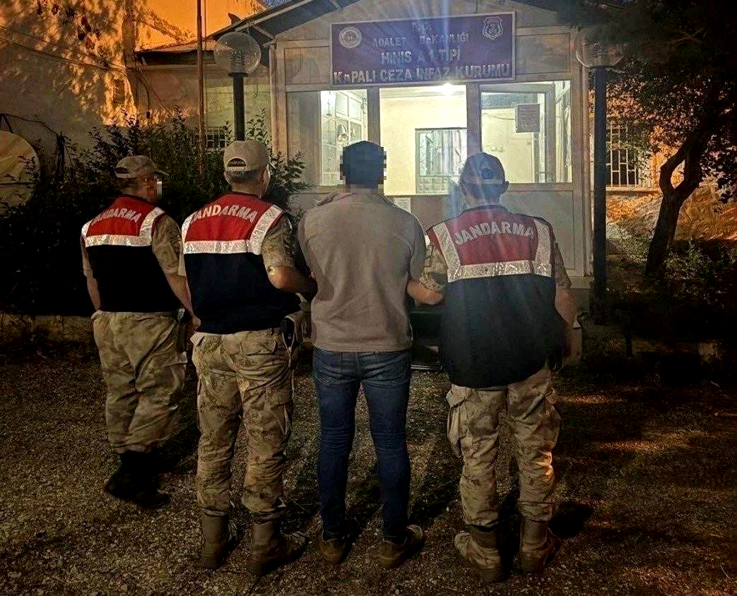 Jandarma aranan 655 şahsı yakaladı