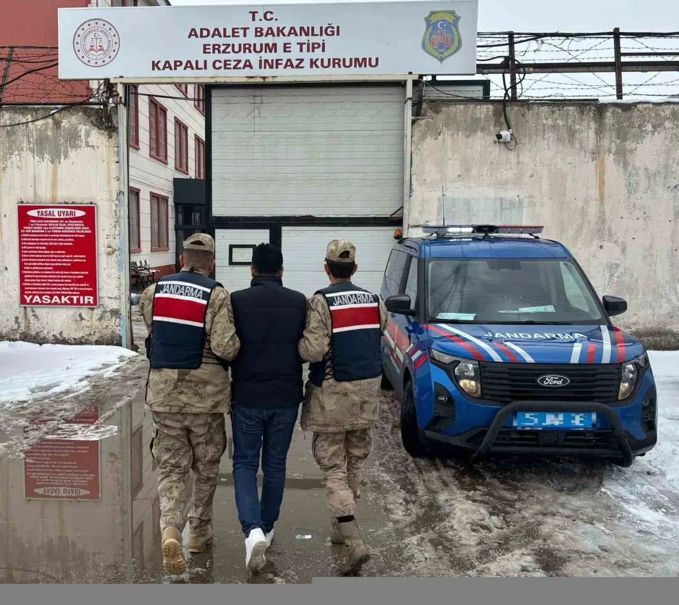 Jandarma çalışmaları sonucunda 140 aranan şahıs yakalandı.