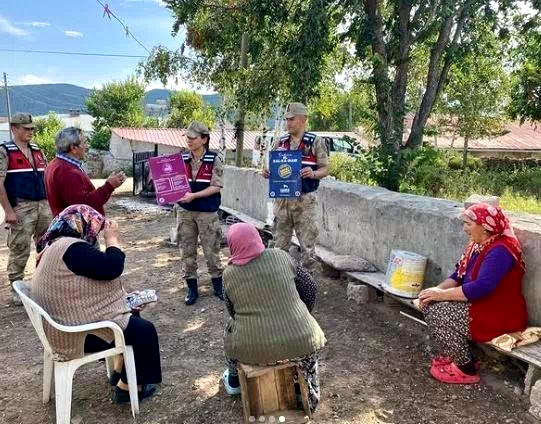 Jandarma ekipleri köylerde KADES’i anlattı