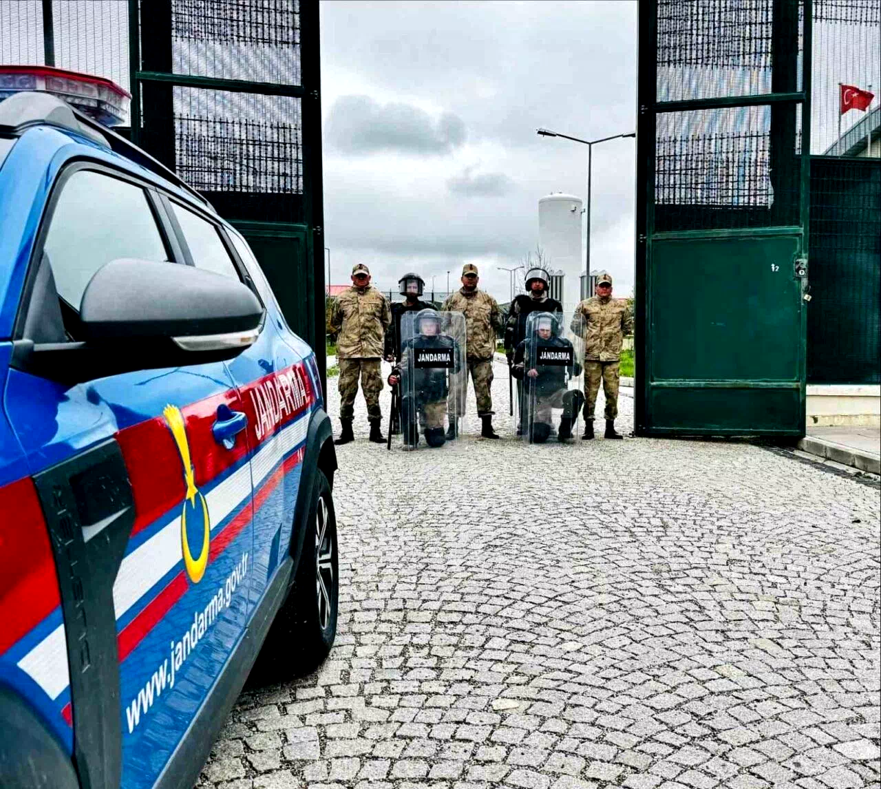 Jandarmadan göçmen operasyonu