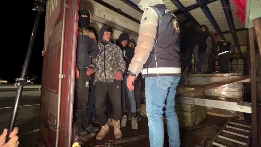 Kaçak göçmenlerin umuda yolculuğu Erzurum’da bitti