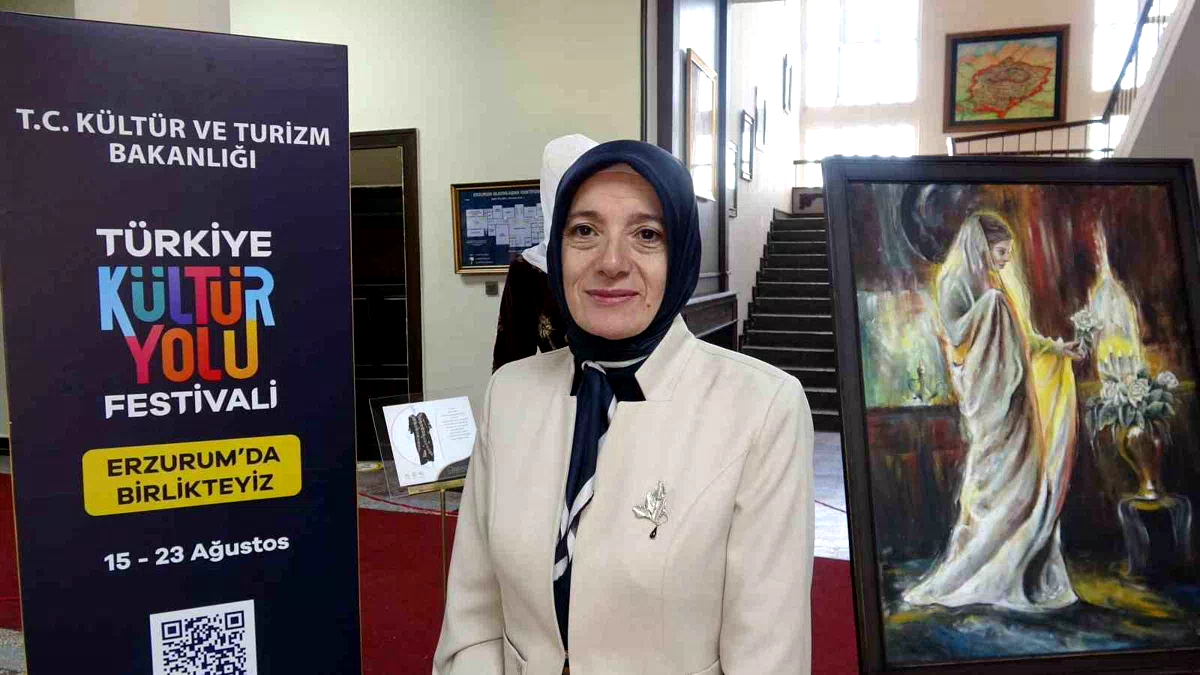 Kadın zarafetinin asırlık hikâyesi kıyafet ve motiflerle eniden yorumlandı