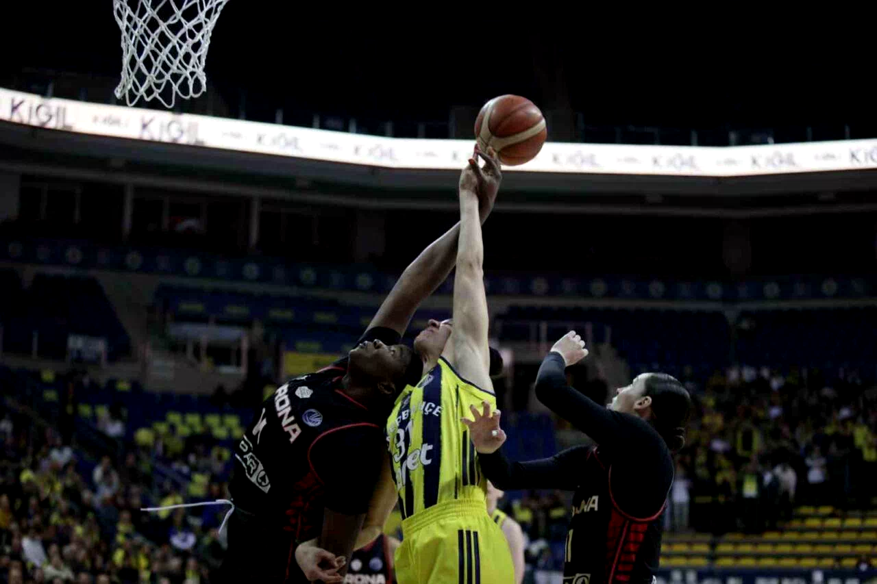 Kadınlar Euroleague: Fenerbahçe: 87 – Girona: 69