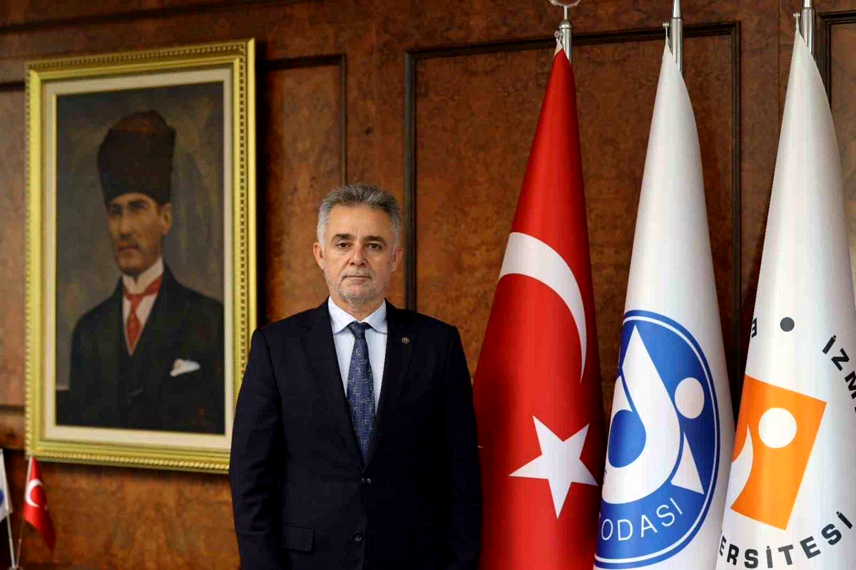 Kahraman: "İnşaat sektörü üretmek istiyor, bürokrasiye takılıyor"