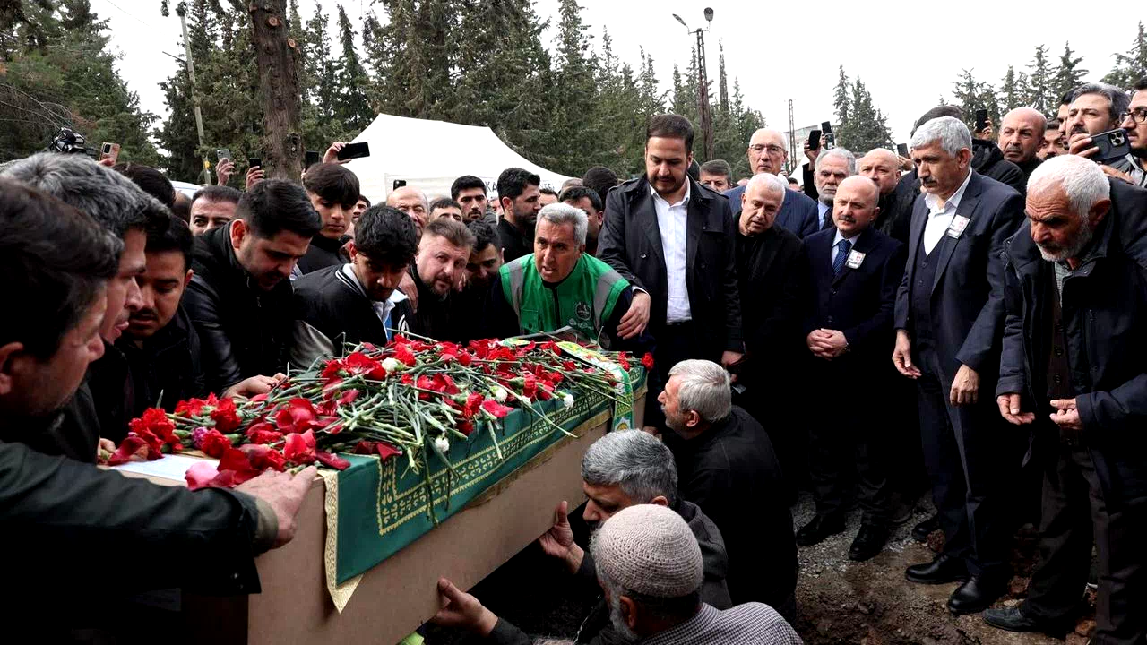 Kahtalı Miçe son yolculuğuna uğurlandı