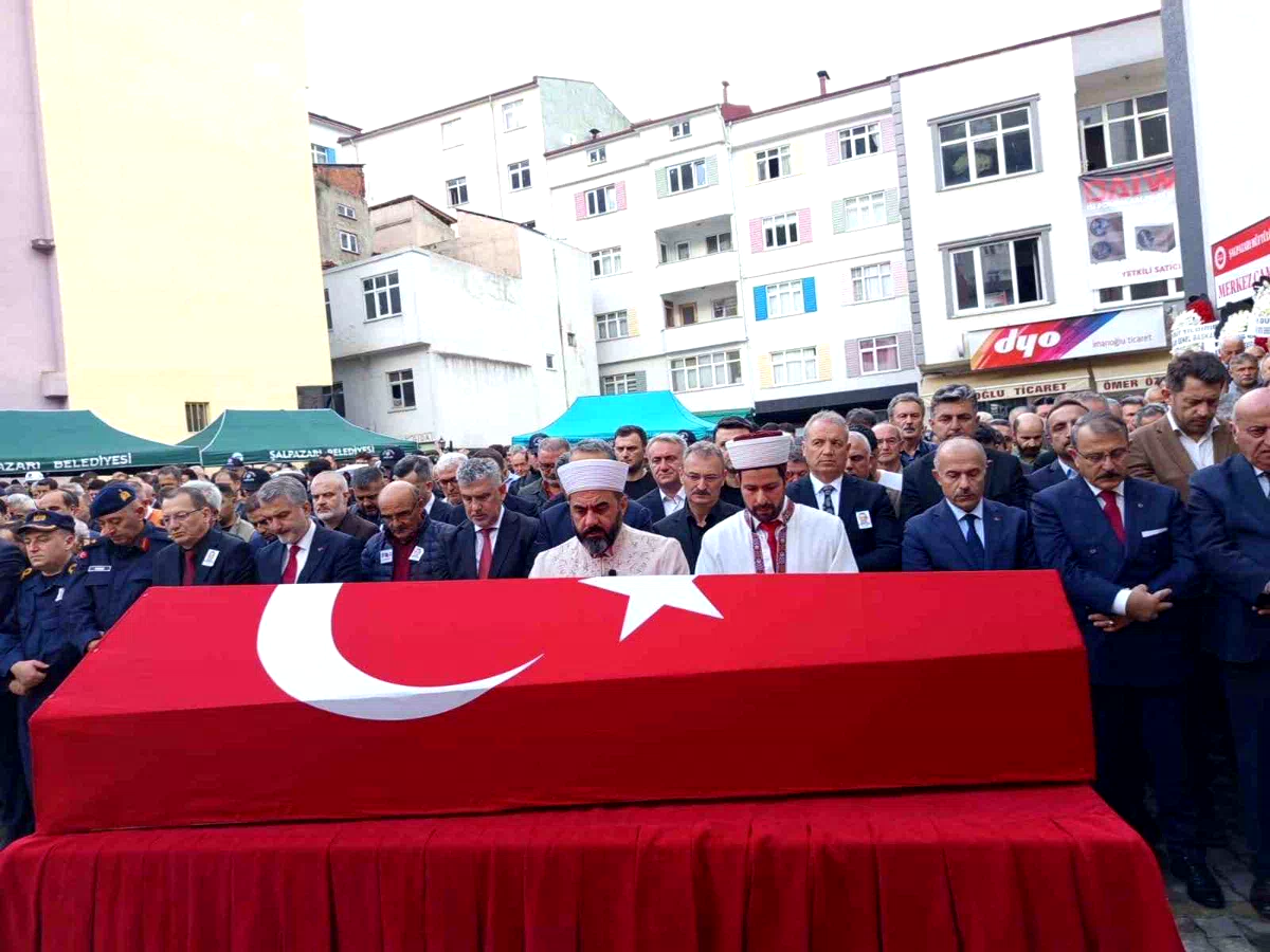 Kalp krizi sonrası hayatını kaybeden polis memuruna son görev