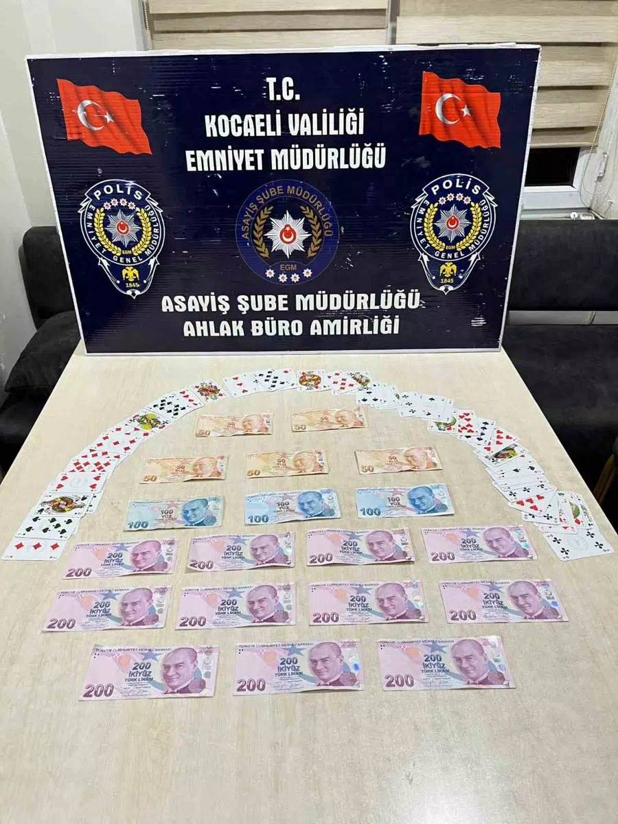 Kandıra’daki İş Yerinde Kumar Oynayan 4 Kişiye 36 Bin 988 TL Cezası Verildi.