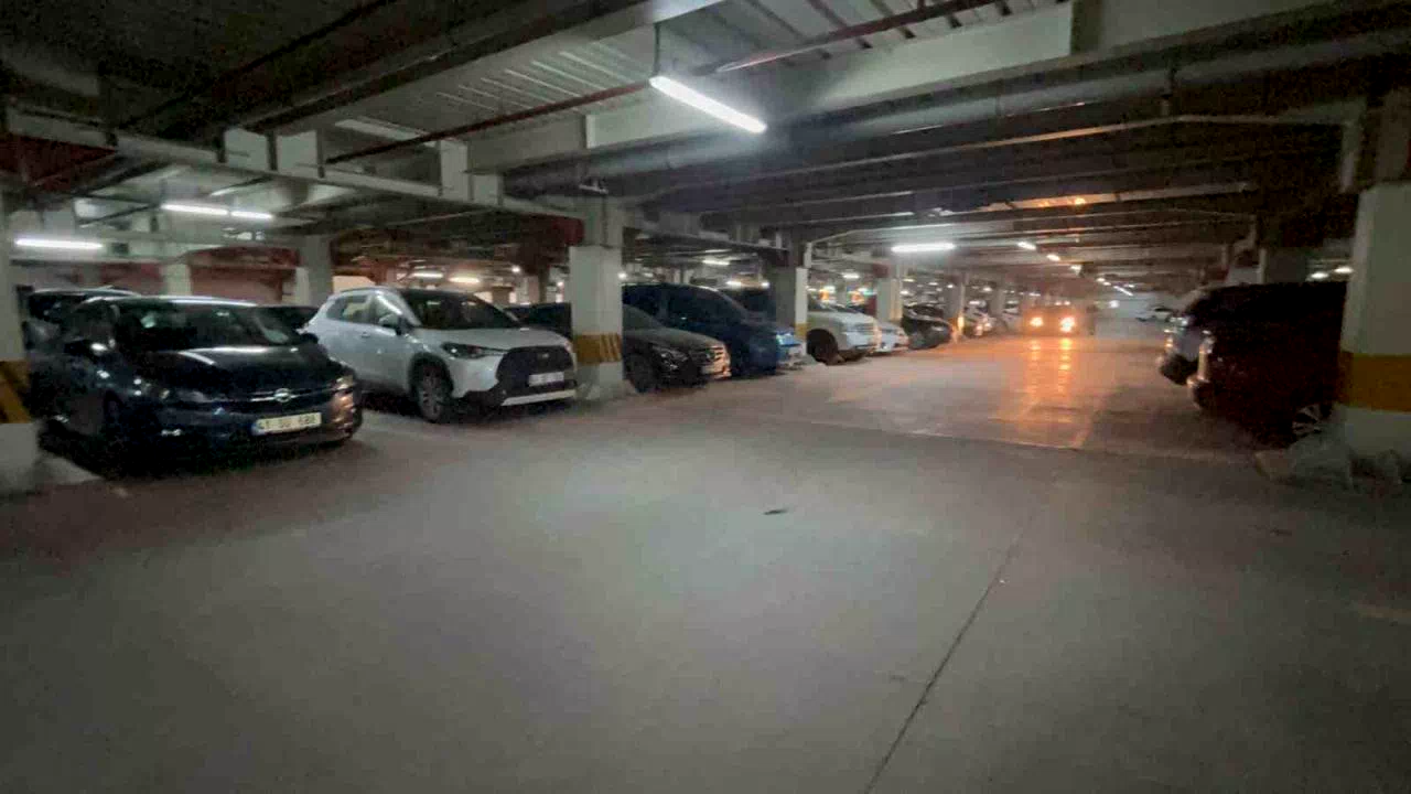 Kapalı otoparktaki şakalaşma kanlı bitti: Arkadaşını bıçaklayarak öldürdü