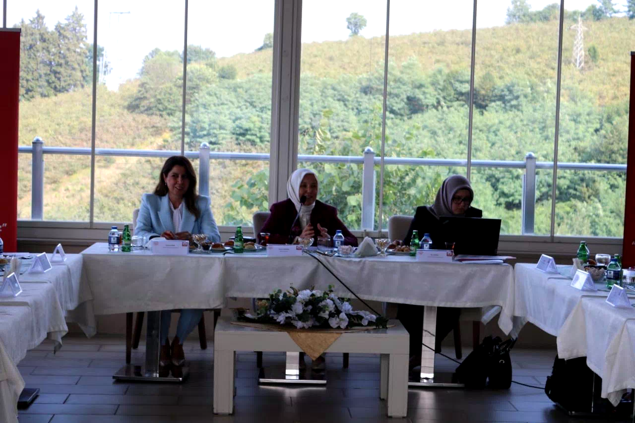 Karadeniz Bölgesi Kadın Hizmetleri Bölgesel İstişare Toplantısı Trabzon’da gerçekleştirildi