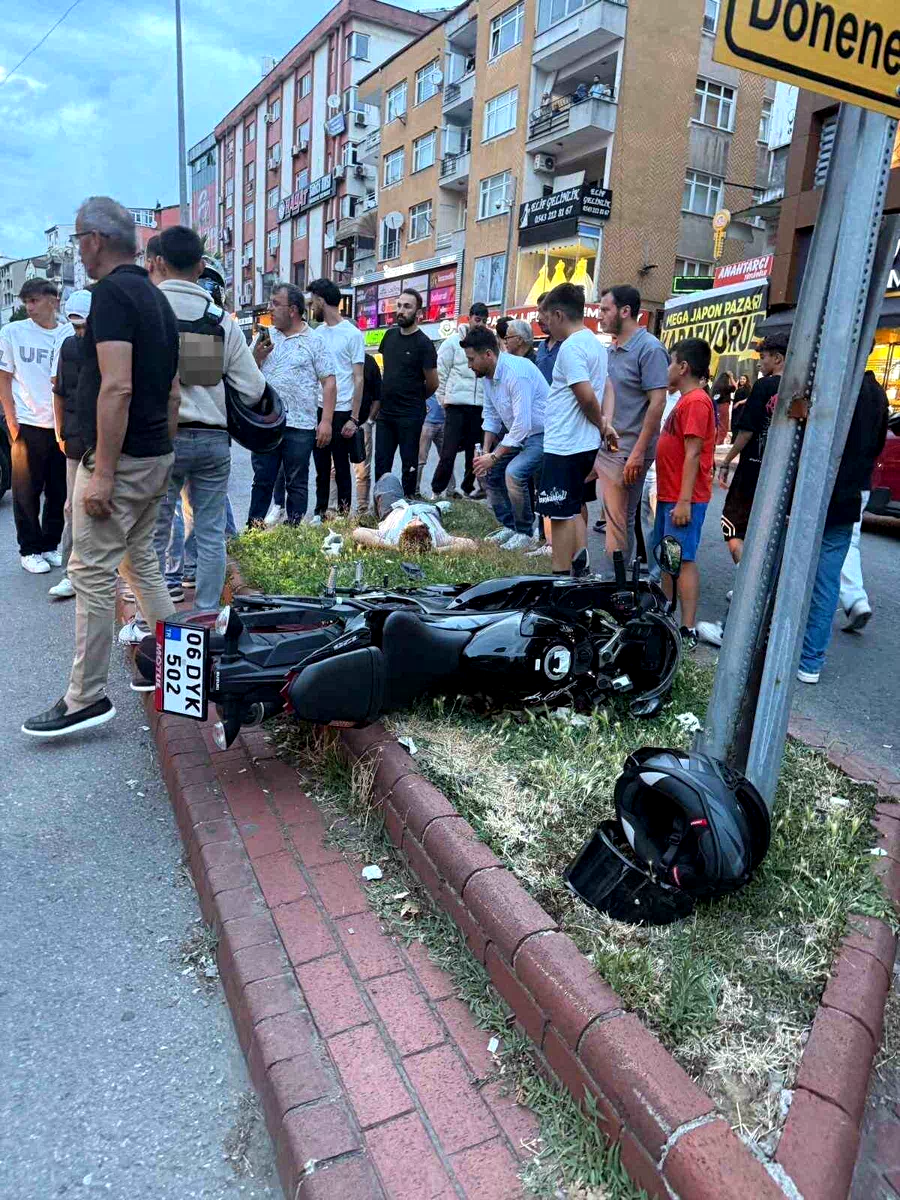 Karadeniz Ereğli’de otomobil ile motosiklet çarpıştı: 1 yaralı