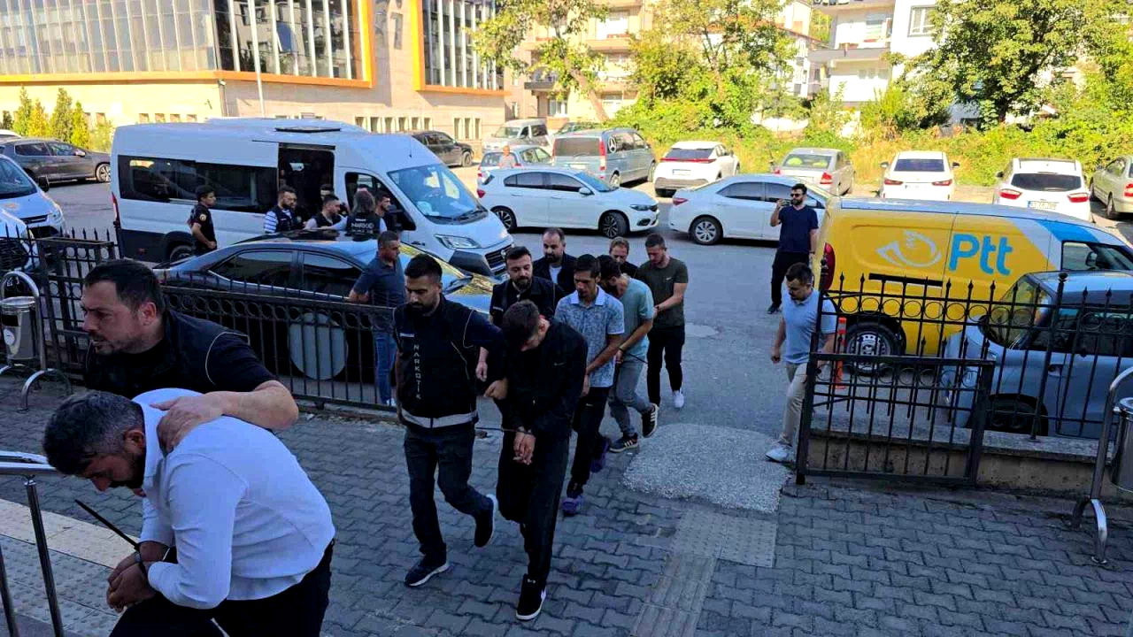 Karadeniz Ereğli’de uyuşturucu operasyonunda 8 tutuklama