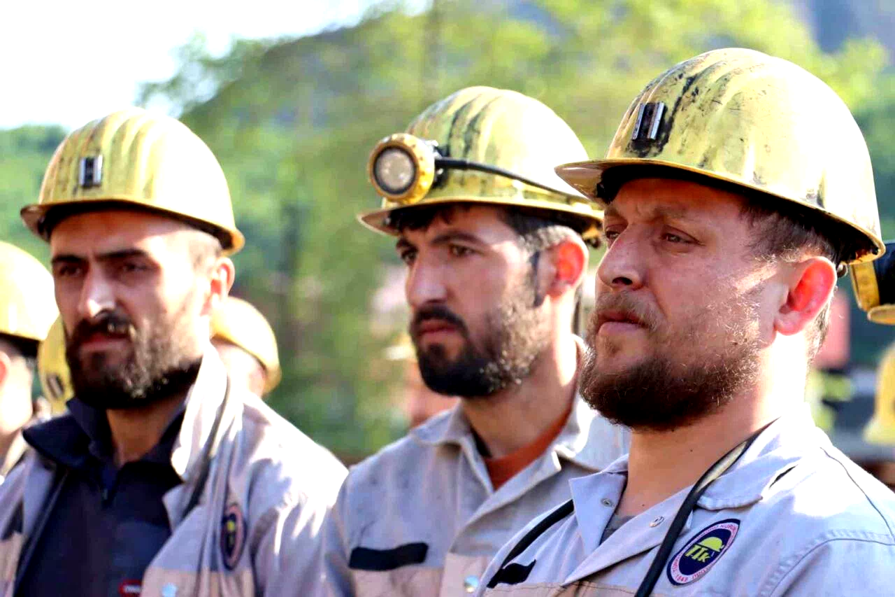 Karadon’da hayatını kaybeden 30 madenci 15. yıldönümünde dualarla anıldı