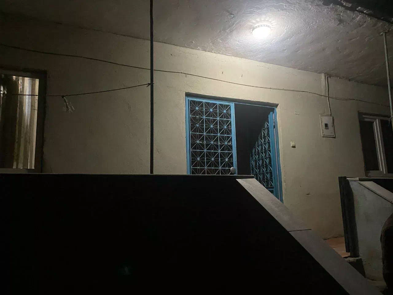 Karasu’da Evde Ölü Bulunan Şahsın Kimliği Belirleniyor.