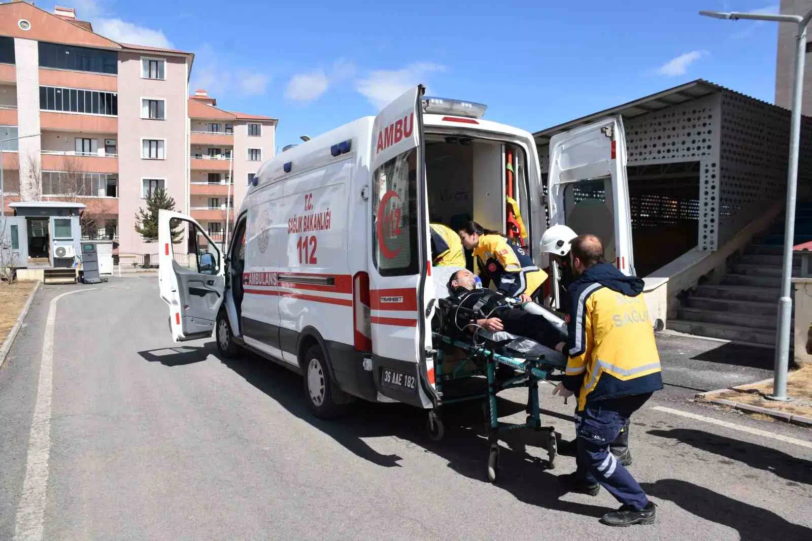 Kars Emniyet Müdürlüğü’nde Gerçekleştirilen Yangın Tatbikatı Başarıyla Tamamlandı