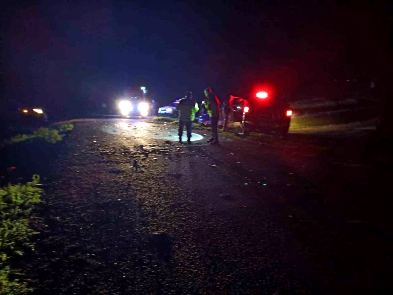 Kars’ta 2 hafif ticari araç çarpıştı: 1 ölü, 4 yaralı