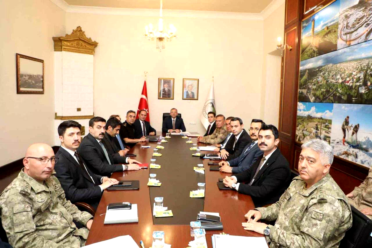 Kars’ta asayiş ve güvenlik toplantısı yapıldı