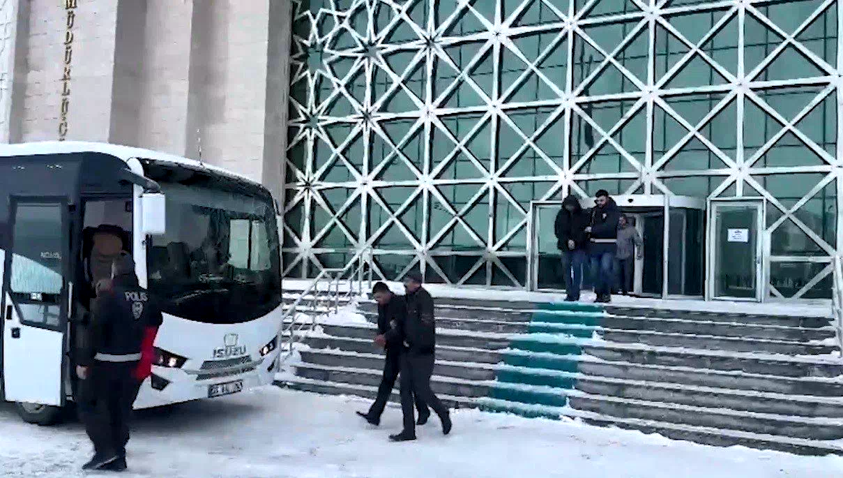 Kars’ta fuhuş operasyonu: 20 gözaltı, fuhuşa sürüklenen 21 kadın kurtarıldı