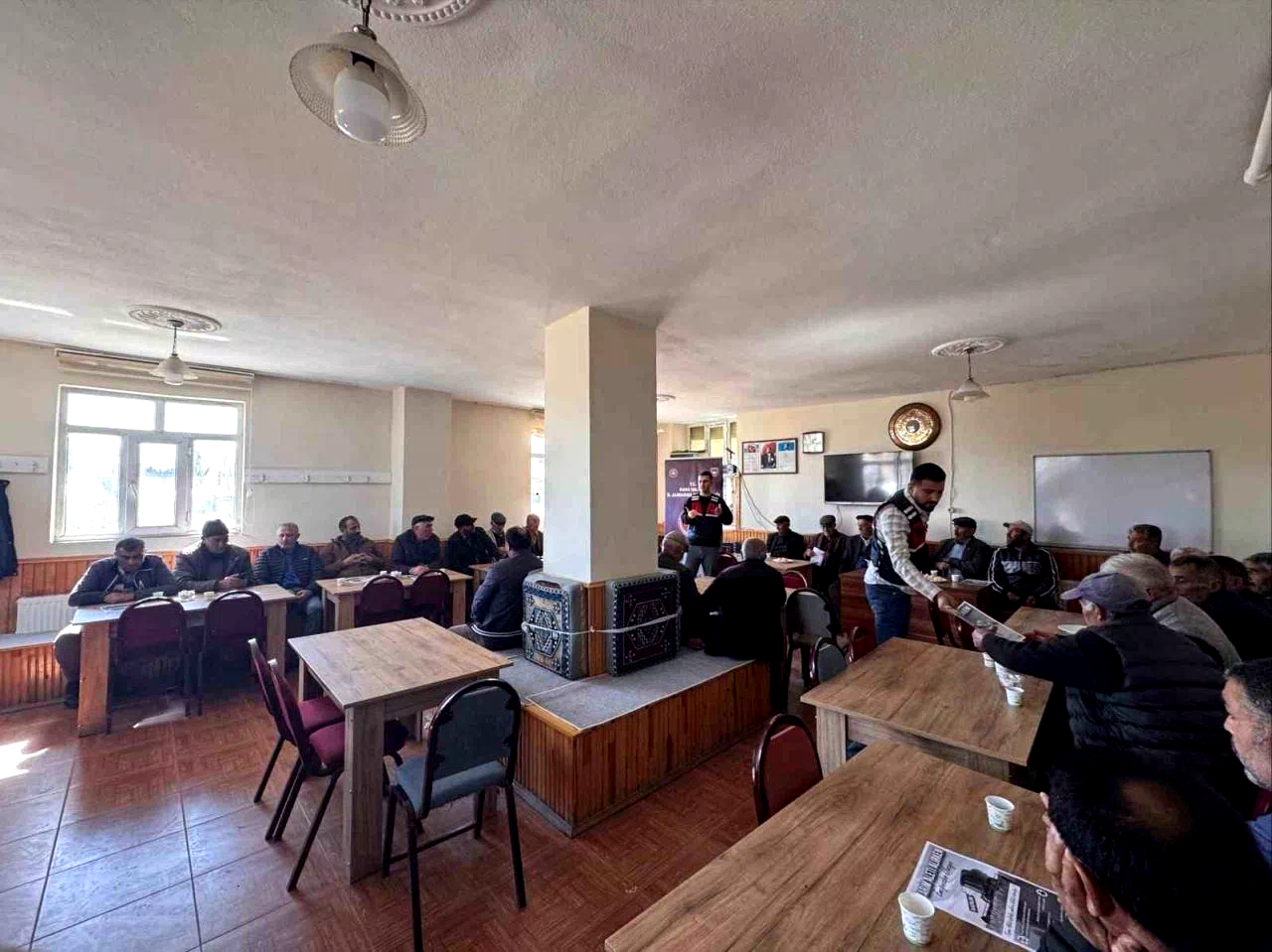 Kars’ta jandarmadan siber farkındalık eğitimi