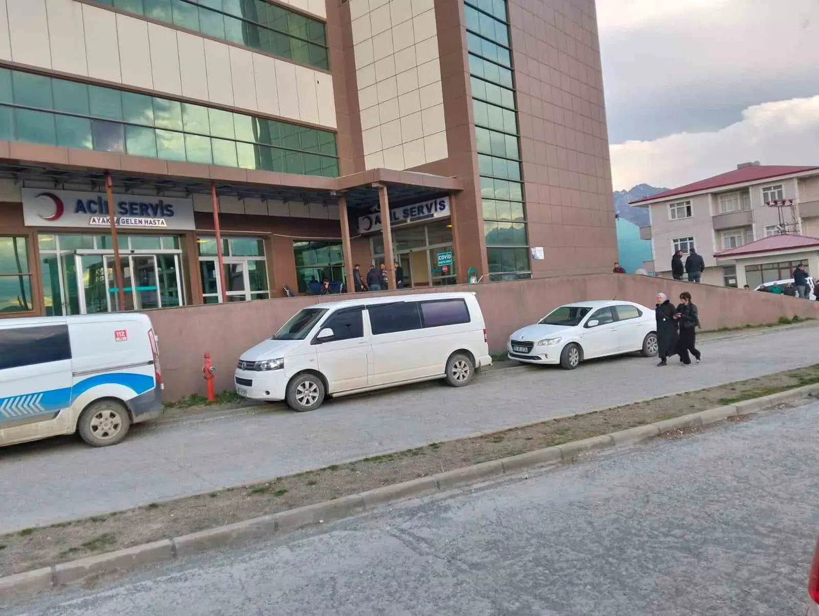 Kars’ta kafede çıkan tartışmada bir kişi silahla öldürüldü.