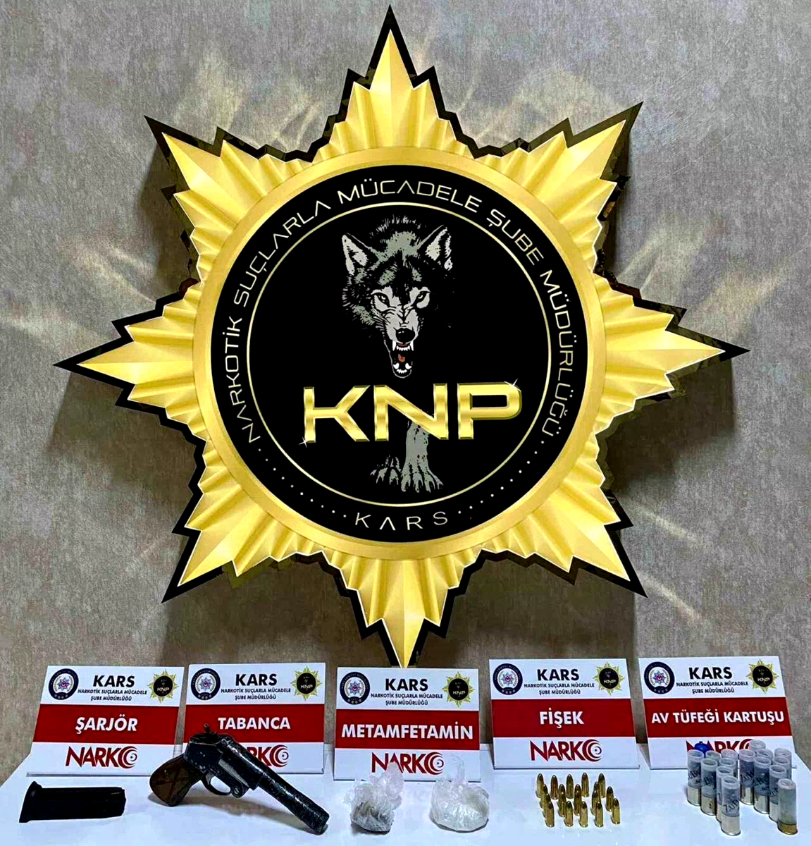 Kars’ta uyuşturucu ve silah ele geçirildi