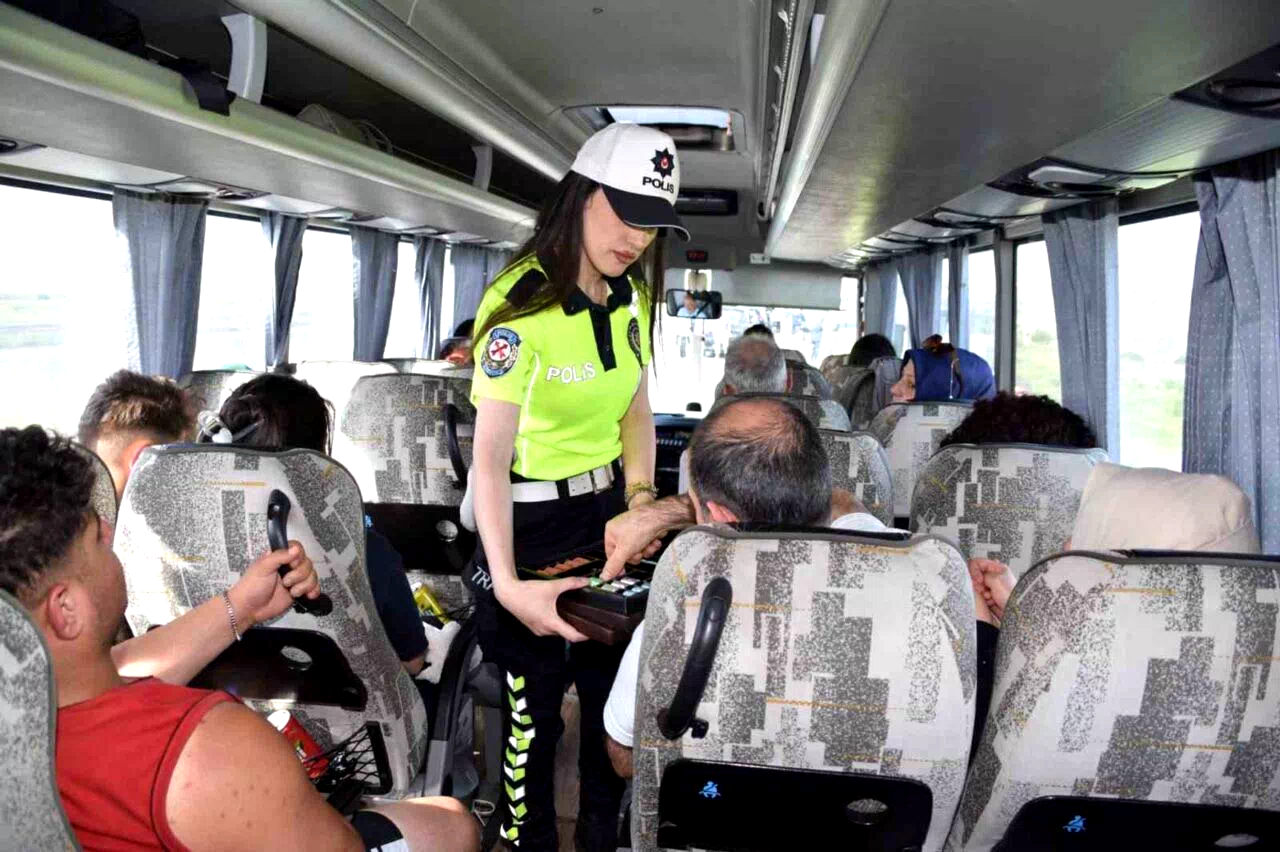 Kars’ta yolcu otobüsleri denetlendi