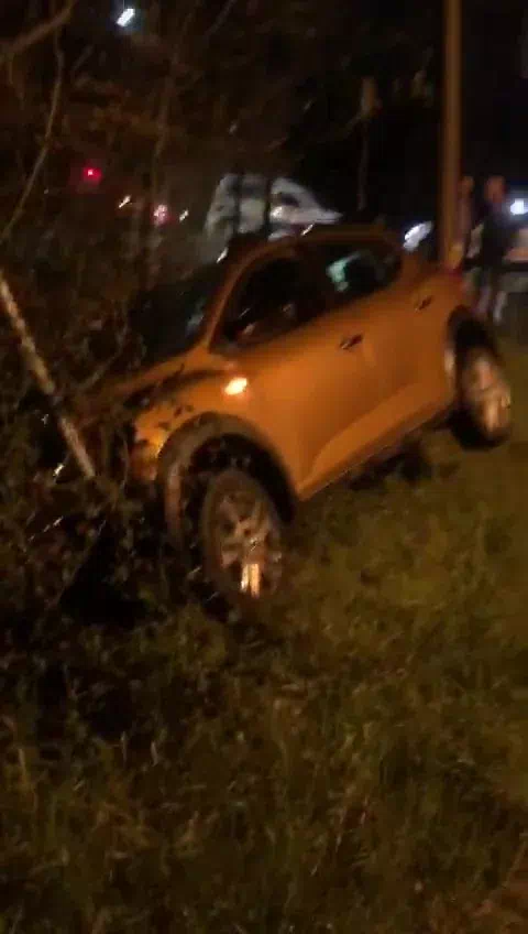 Kartepe’de Oto Kazası: 2 Yaralı!