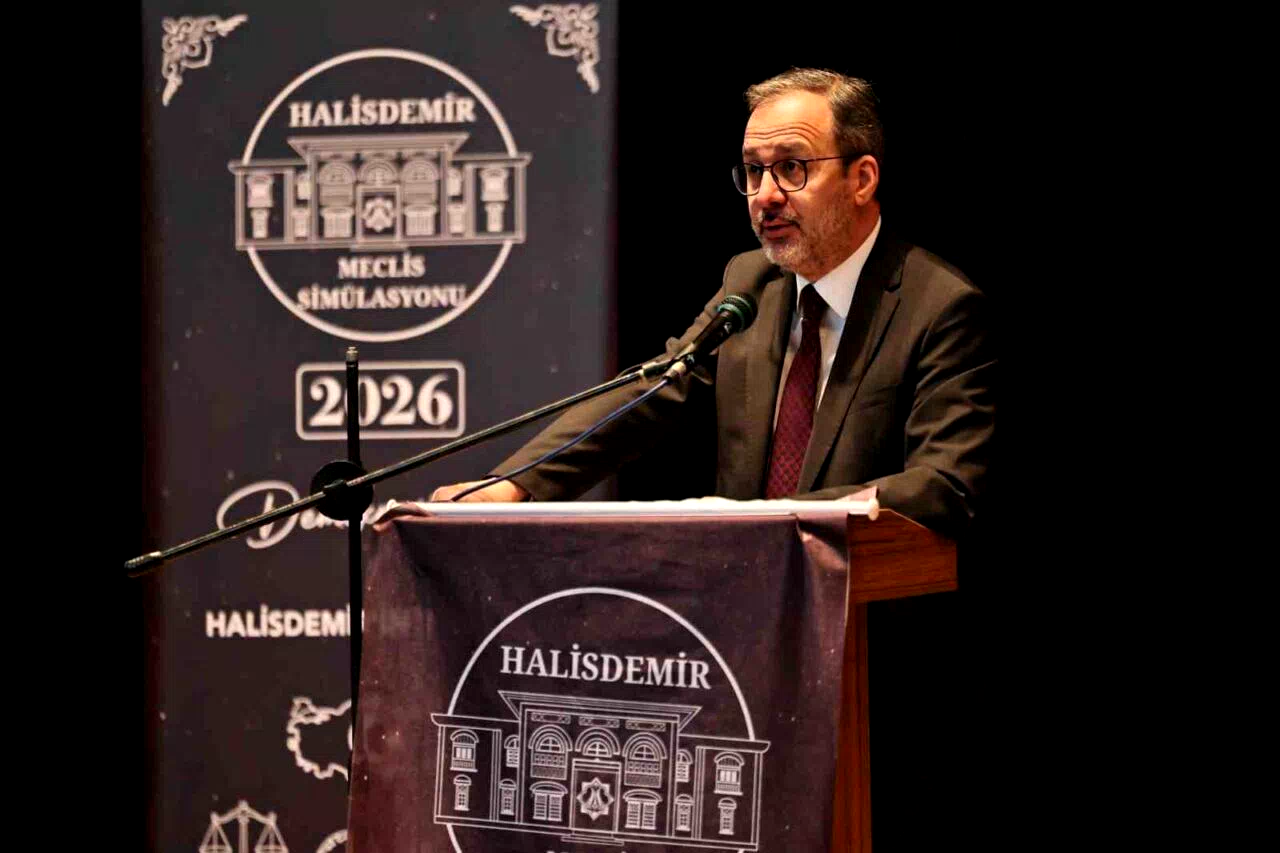 Kasapoğlu: “Demokrasi; fikrin, sözün ve düşüncenin ağırlığına duyulan saygıdır”