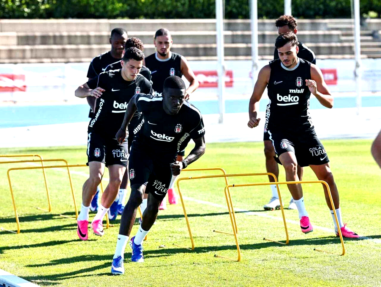 Kassoum Ouattara, Beşiktaş formasıyla ilk antrenmanına çıktı